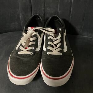 Vans old‎ school, low top skate shoes, youth size 7 gently used